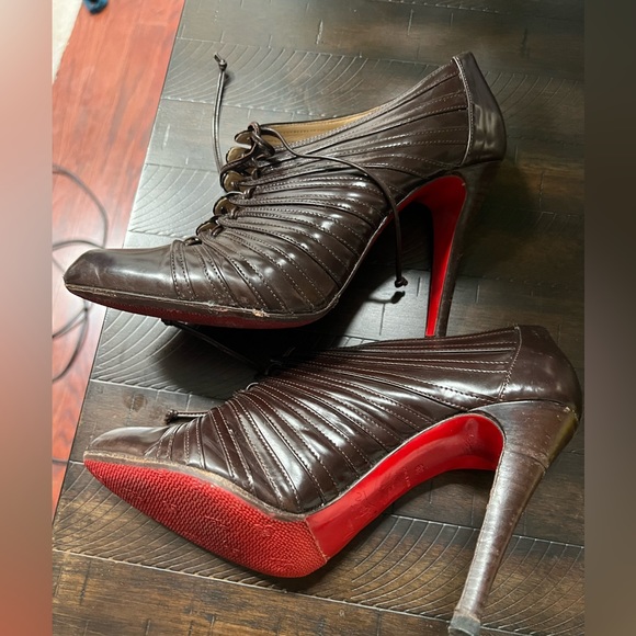 CHRISTIAN LOUBOUTIN BROWN INVERNESS APOLLO BOOTIES - Picture 8 of 8